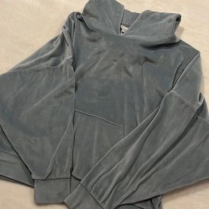 American Eagle Soft Velvety Hoodie Size L Women’s